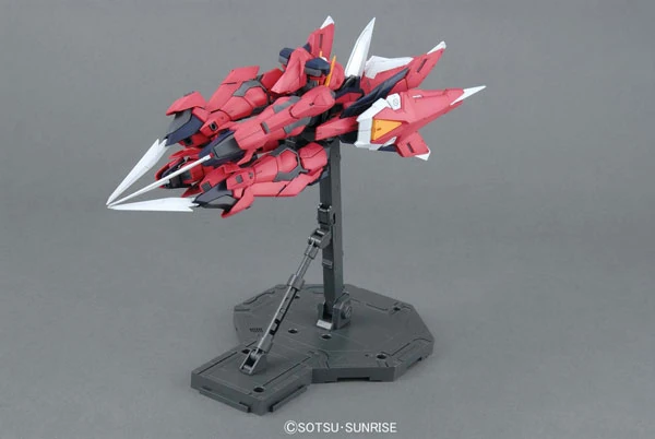Bandai: MG Aegis - Mobile Suit Gundam SEED (1/100)